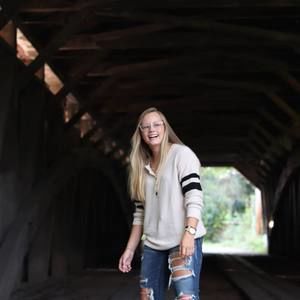 Meet your Posher, Ivy